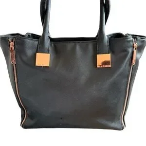 Ted Baker London black shoulder bag pre loved black with rose gold hardware